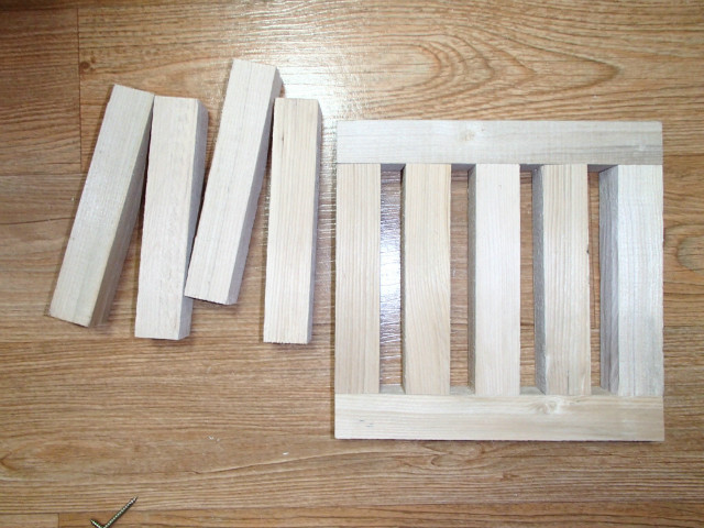 일반 각목으로 만든 화분 받침대