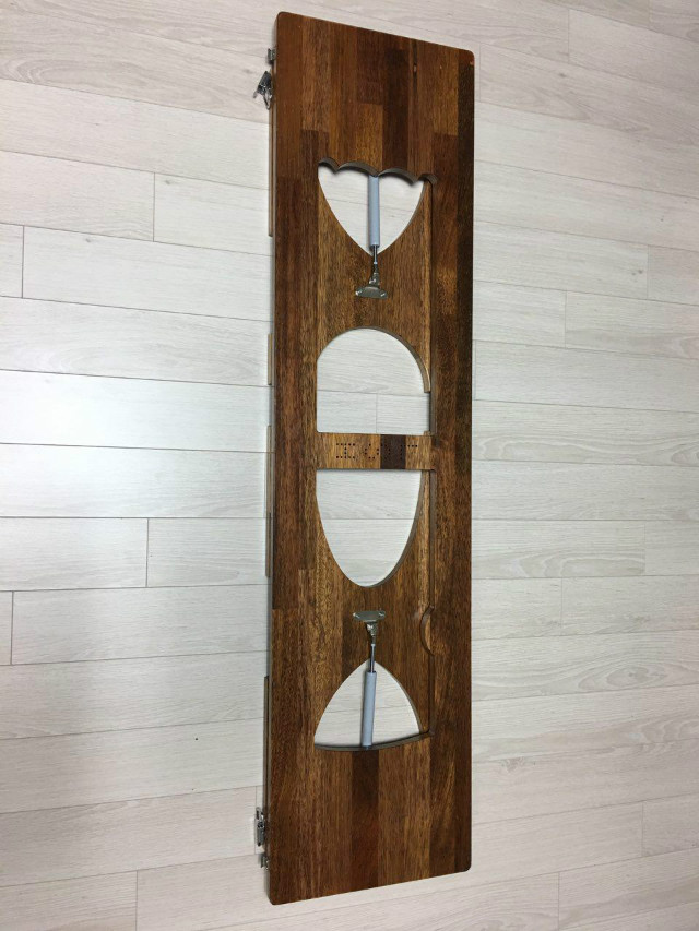 가야금 연주용 받침대로 제작한 작품