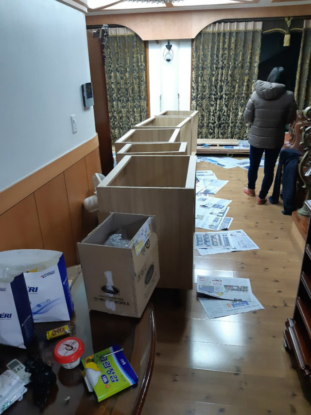 두번째 싱크대 조립 완료