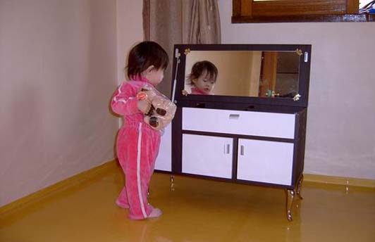 제 첫 작품..화장대 입니다..