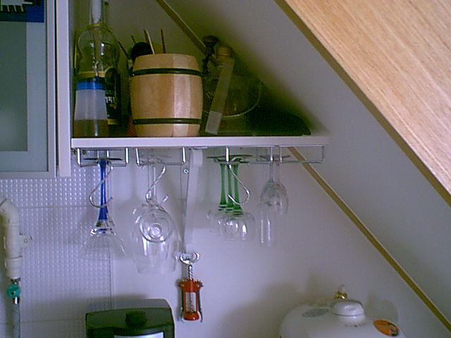 와인잔걸이 선반