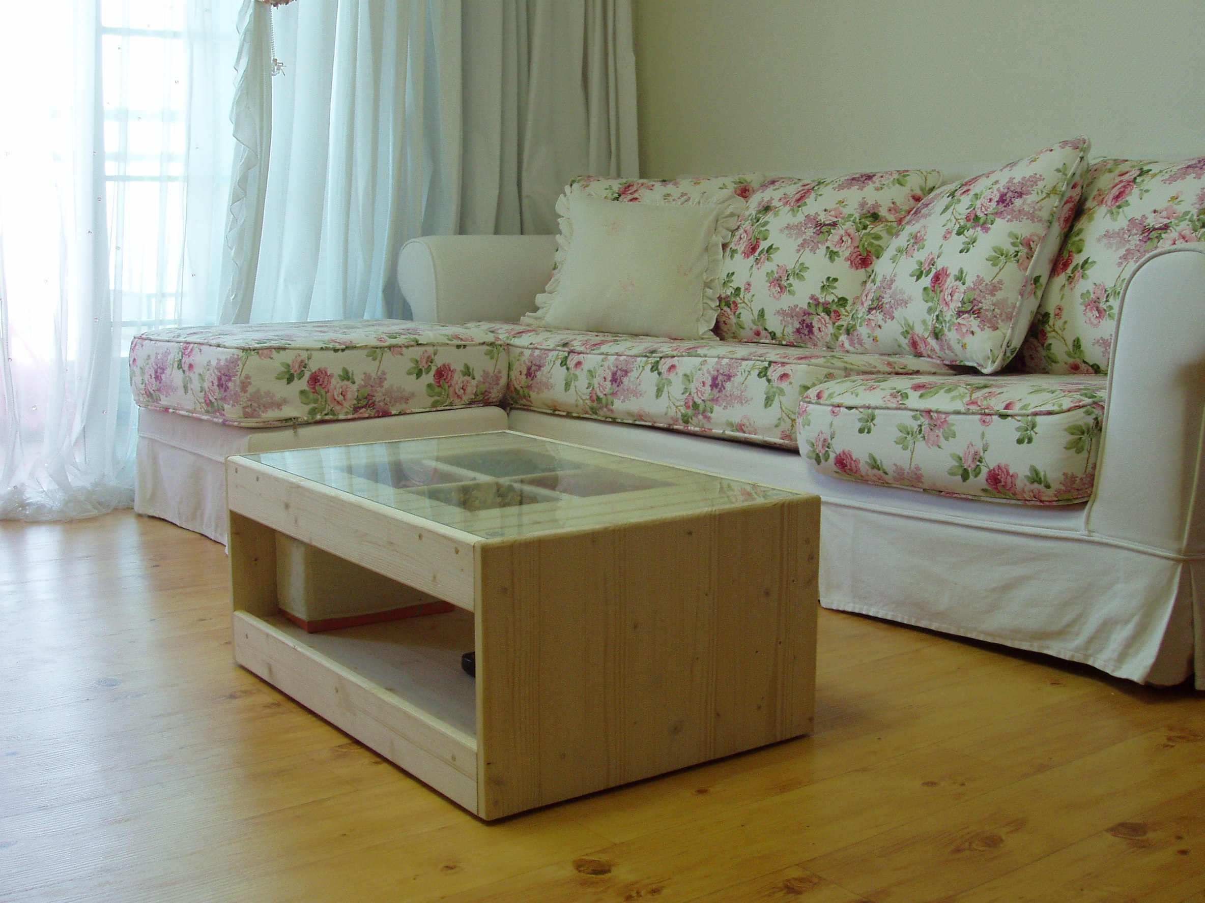 거실테이블 및 웨곤