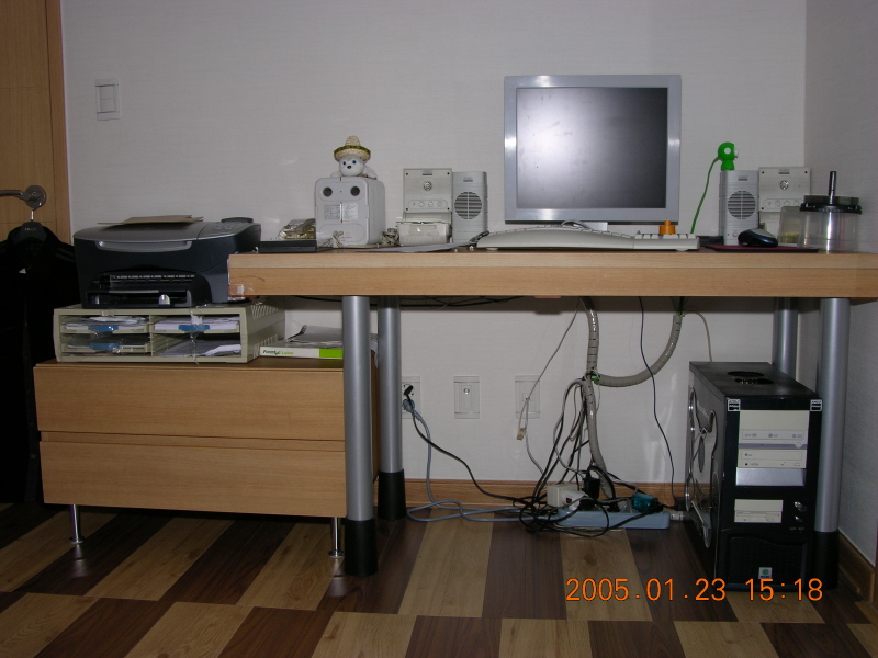 책상 및 욕실 유리 선반