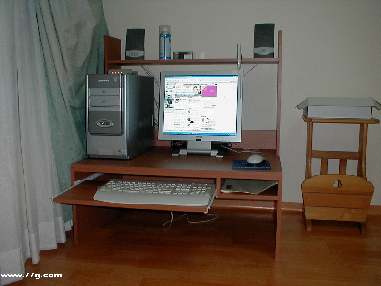 좌식 컴퓨터 책상