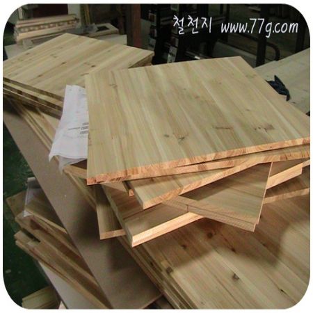 접이식좌탁,주방수납장,원목수납장,갤러리문짝,원목식탁,수납벽난로,벙커침대