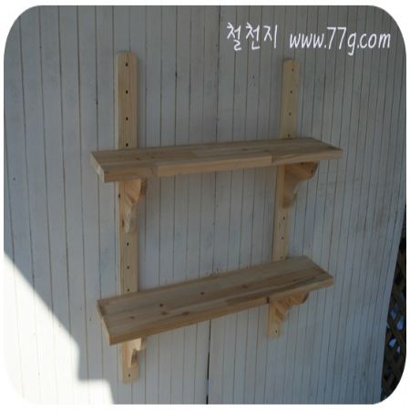 원목싱크대에 어울리는 높이조절 선반입니다. 가장 심플한 이동서랍을 개발하고 있어요