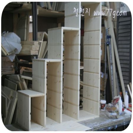 파티션은 SCHOOL BUS 형태의 디자인으로 변경. 영주임이 소개하는 페인트공장 입니다.