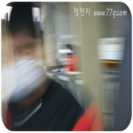 금요일 입니다. 용달로 나갈 제품들이 매우 많았어요. 철천지 사람들 지금 야근 중입니다.