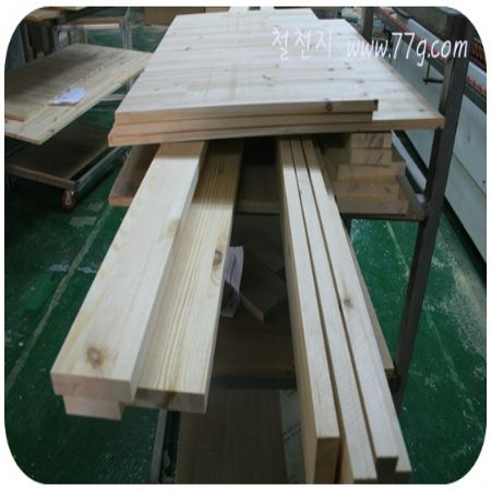 철천지 점심시간에는 족구를 합니다. 착한테이블이 바뀌었어요. 나쁘게 된건 아니고요