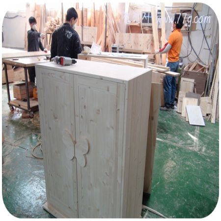 내일 용달로 나갈 제품들 몇개만 마무리 하면 급한 작업들은 거의 마무리 된것 같습니다.