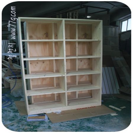 오늘은 카메라와 실만드는 나무 물레를 생산 했습니다.(동영상)