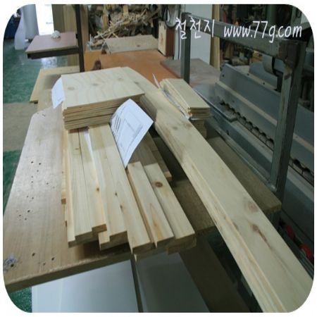 만들고 싶던 마차 바퀴가 오늘 완성이 되었습니다.실제마차 한번..