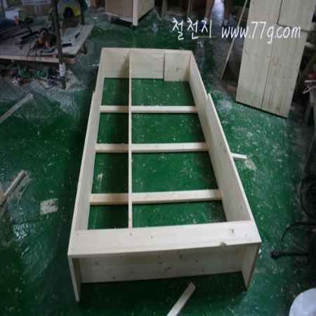 책장과 옷장,수납장 침대 기능을 한번에 할수 있는 책장형 벙커침대