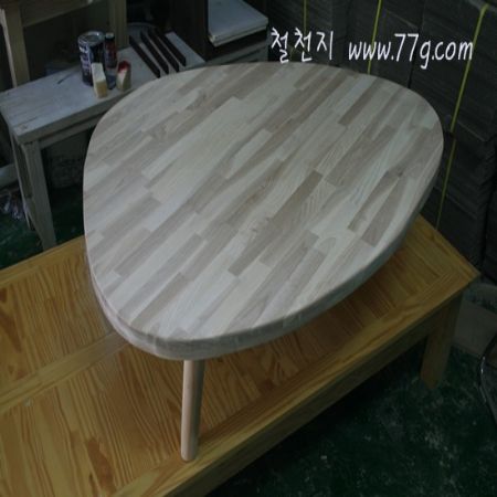 오늘따라 기계들이 말썽이네요 짜임기를 고쳐볼려고 낑낑대고 있습니다!!머리를 맞대고!!