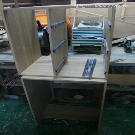 얼마전에 직접 시공한 싱크대 입니다. 이것저것 모양을 내봤어요.