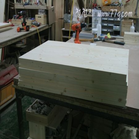 모던하우스 옷장 3세트에 조립 + 샌딩까지 라서 부지런히 작업했습니다