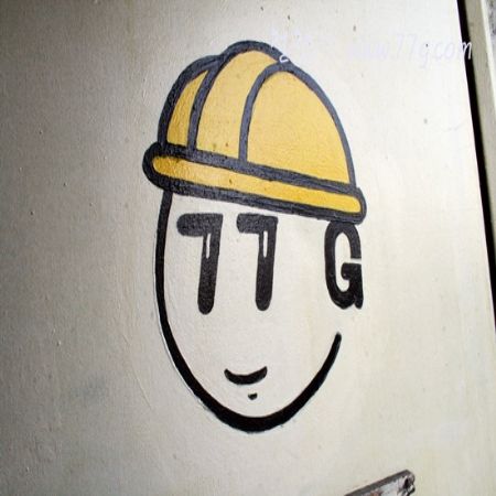 격자 미닫이문을 만드는 중입니다. 보시는바와 같이 손이 많이 가지요.