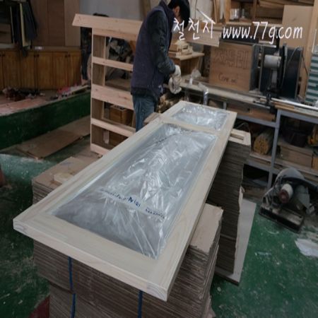 멋진 외모 보다는 내실있는 사람들로 모인 재미있는 회사가 되려고요.