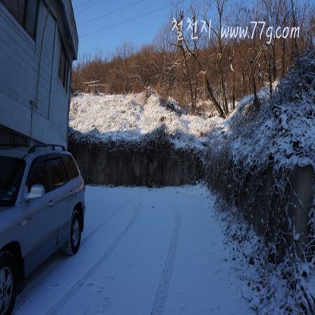 철천지는 기계화되어 있기는 하지만 기본적으로 모든일을 사람이 해야 하는 수동에 가깝습니다.