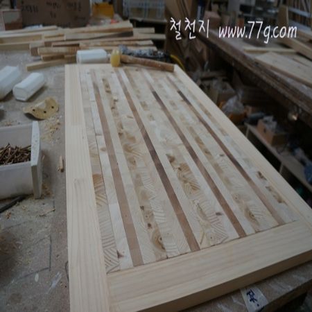 철천지 식구들이 예전에 개발 해둔 제품들이 개선할것들이 많습니다.