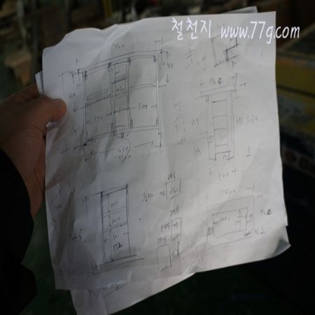 철천지의 괴력을 믿어주신 키큰 아일랜드 식탁입니다.