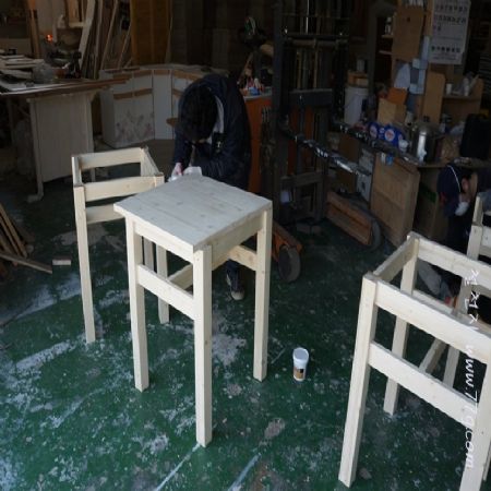 조그마한 카페에 들어갈 책상, 싱크대