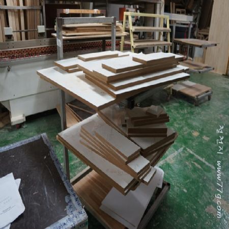 철천지 사장이 가장 기뻐하는 일은 직원들이 칭찬을 받고 인정을 받는일 입니다.