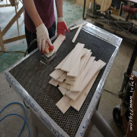 철천지에서 가장 열심히 일하는 기계가 이 콤푸레셔 입니다