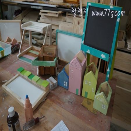 철천지 식구들이 복귀를 했지만, 더운 날씨로 작업 효율이 많이 떨어져 있습니다.