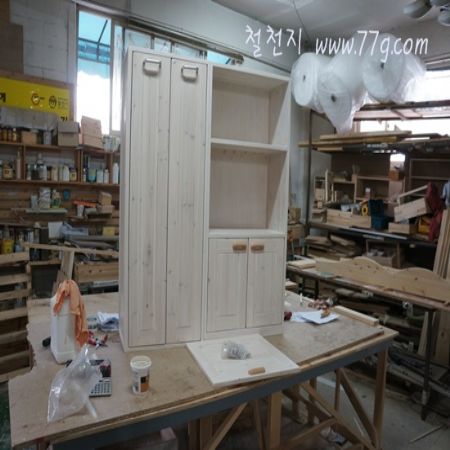 이메일 보내 드리기도 조심스러워 최대한 자제 하고 있습니다.