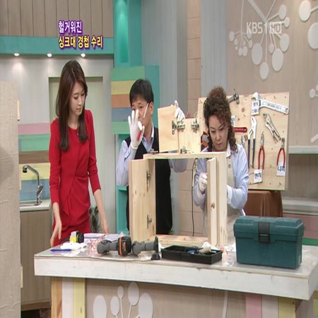 싱크대 경첩의 원리 헐거워진 나사못 비뚤어진 문짝 수리방법