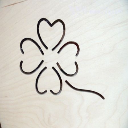 네잎크로버 처럼 항상 행운이 뒤따르시길 바라겠습니다^^