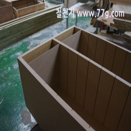 긍정적인 관점으로 보면 반드시 출구가 있습니다. 입구가 있었으니까요.