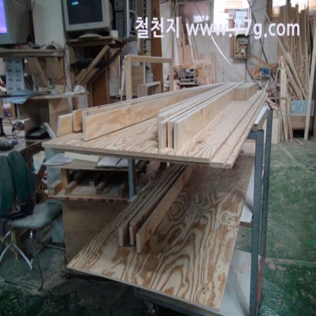 두툼한 가구를 경제적으로 만드는 법 속빈 구조 빅테이블 만들기