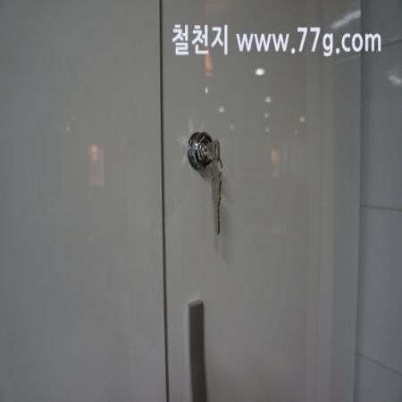 가구에 잠금장치를.. 사우나키 락카키 설치 방법 입니다.