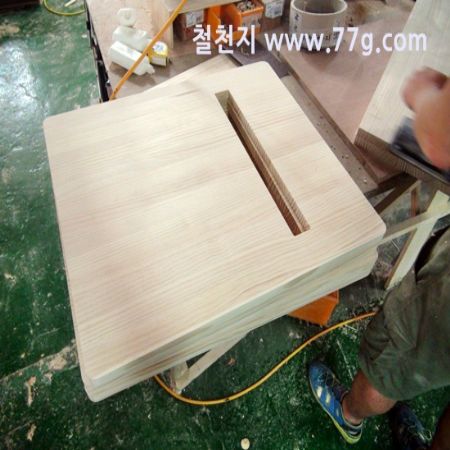 의료기기 부착용 지지대