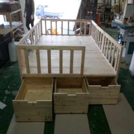 모던수납 침대(삼나무) (2000*400*1000)