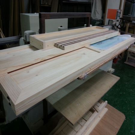 시즈닝 원목 미닫이 덧문짝(문짝24mm+4.8mm)(소나무) (1330*2000*70)(1개)