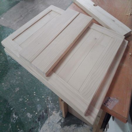 패널 짜임문(완성품) 스윙도어(철물포함) 저가형 문짝만 18mm(소나무) (465*600*18)(샌딩작업)(2개)