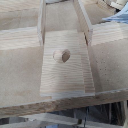 국민 개폐기 인터폰 커버 18mm 집성원목(1.하트)(소나무) (400*320*80)(2개)