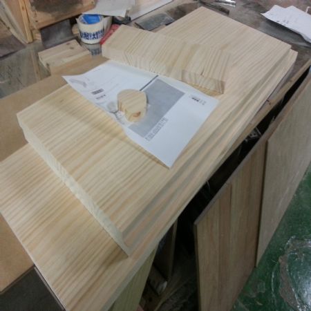 원목 건강 짜임 테이블 24mm 집성목(소나무) (900*700*330)(샌딩작업)(1개)