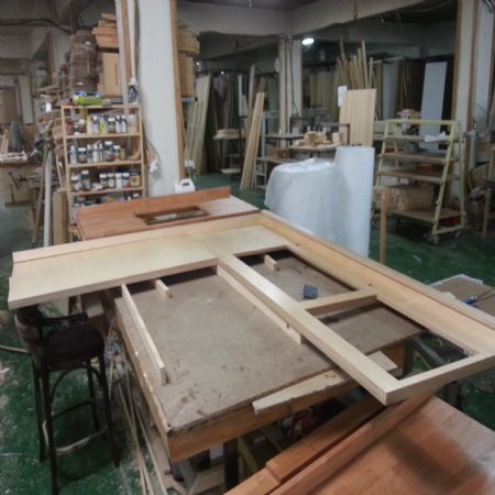 원목(특수목) 싱크대상판 36mm(뒷턱포함,싱크볼 별매)(자작합판) (1145*36*600)(도색 완제품)(스테인 바니쉬 반광 네츄럴 오크)(1개)