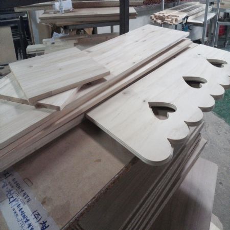 오늘은 철천지 식구들 송년회가  있는 날입니다.