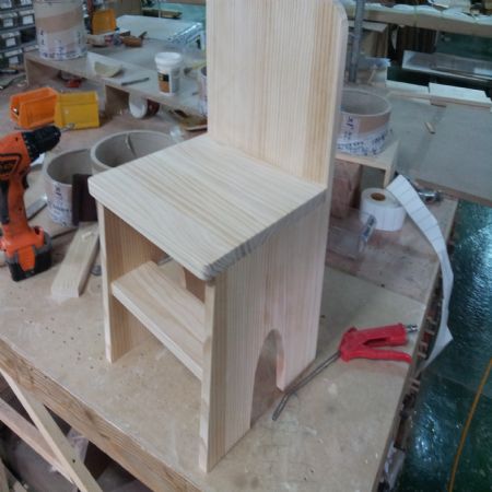 철천지 제품들이 속에 숨어 있어 낮선 물건들이 많이 있습니다.