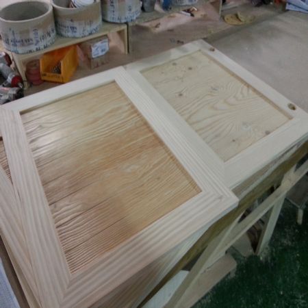 집성원목 18mm 시즈닝 문짝 베이직(알판선택)(2.송패널가로60mm)(소나무) (476*650*0)(2개)