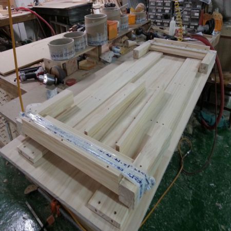 천연 원목 건강 일반 책상 서랍없음(사각다리_미송 집성원목)(소나무) (1600*350*700)(샌딩작업)(1개)