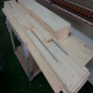 엄마표 튼튼책장  집성목 24mm(스프러스) (700*2000*250)(샌딩작업)(2개)