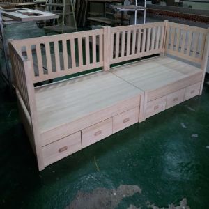 수납이 가능한 원목 침상형 소파(1개)