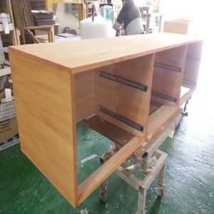 고객의 DIY를 돕는 기업으로 한길만 걸어왔습니다.