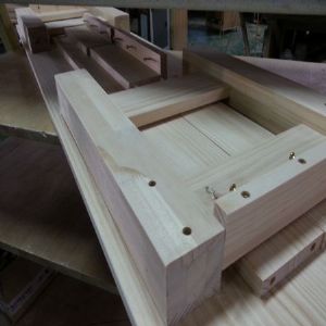 모던 좁은 책상(소나무) (1500*450*400)(1개)